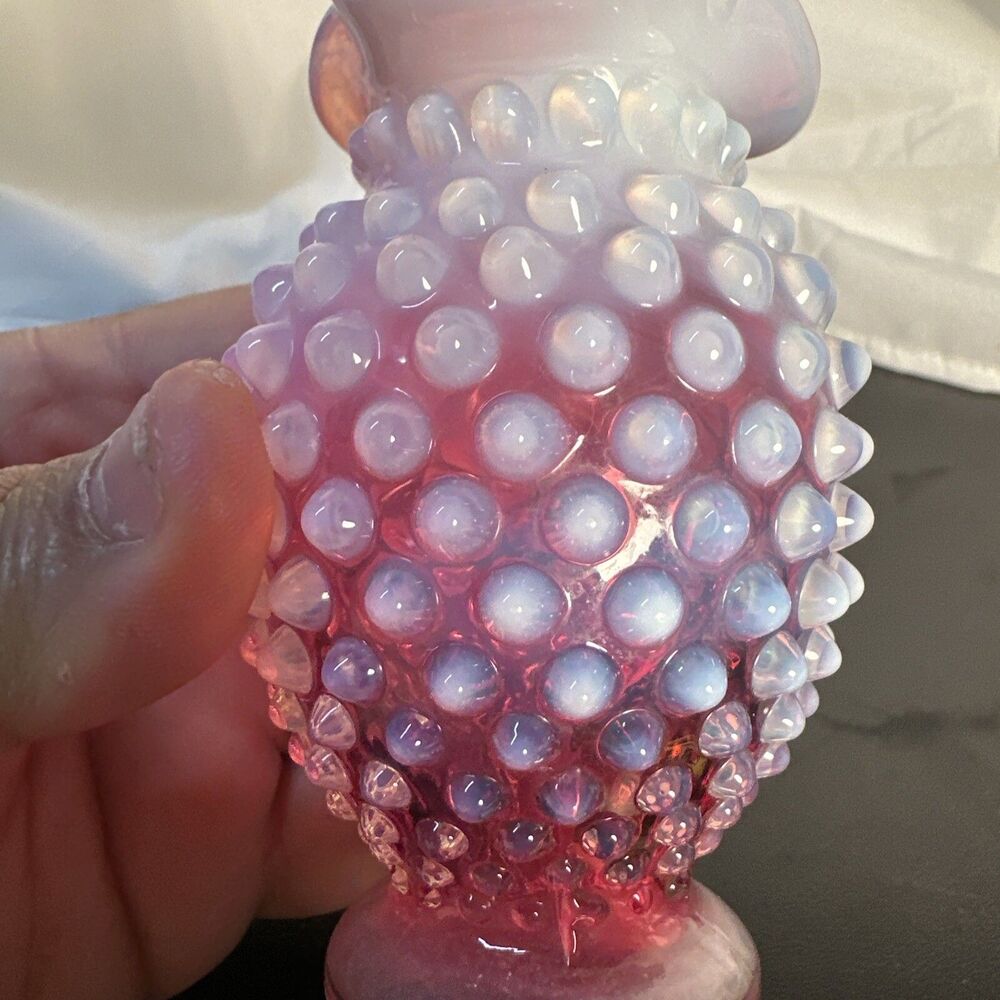 VTG Fenton Hobnail Cranberry Opalescent Glass Miniature fluted Hat Pin Vase - Picture 3 of 5